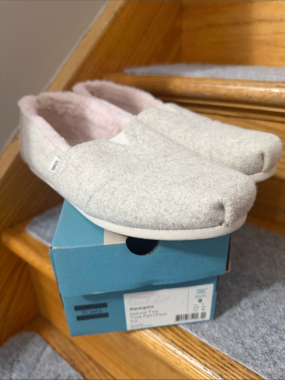 Toms Women's Cream Slip-On Slippers with Pink Plush Lining